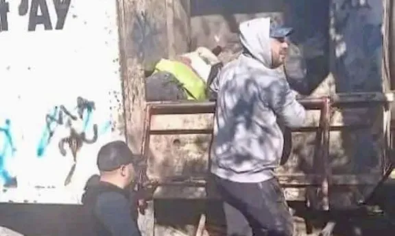 El intendente de Chimpay salió a recolectar los residuos domicilarios