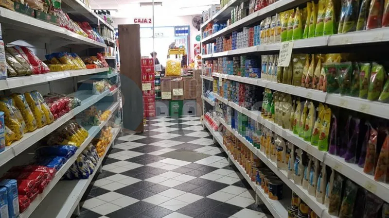 gondolas supermercado