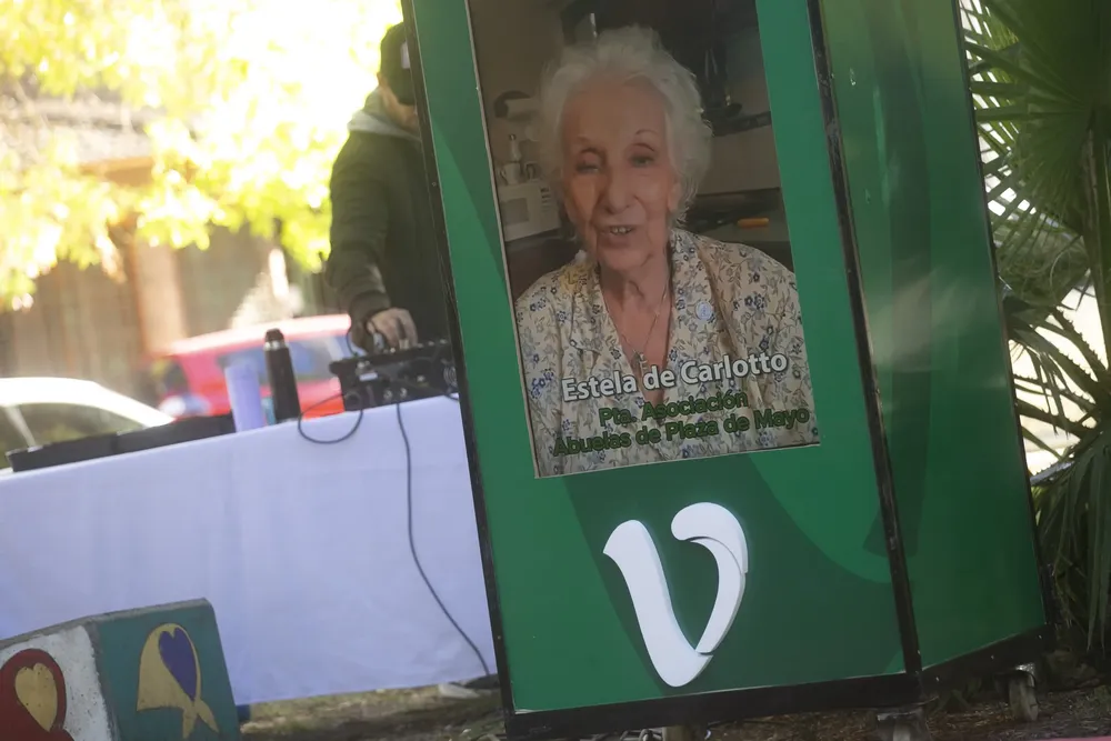 5f8b315d-764a-4897-a56b-bc7c79907e8f