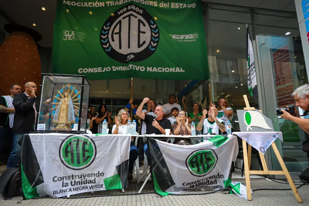 69d8eb90-d76a-dd0b-c656-f439c9eab160