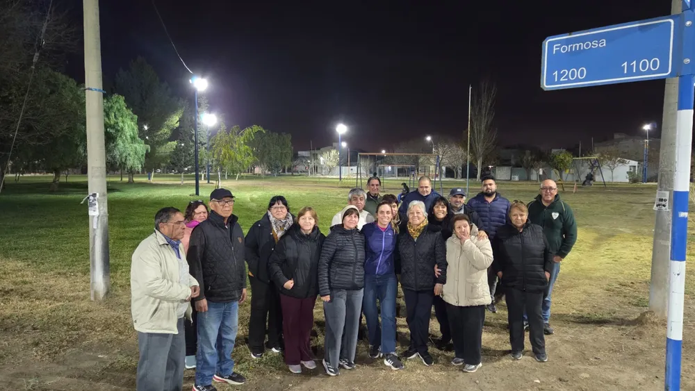 ILUMINACION PLAZA GERLI