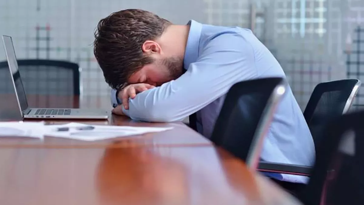 ENFERMO - TRABAJO - OFICINA