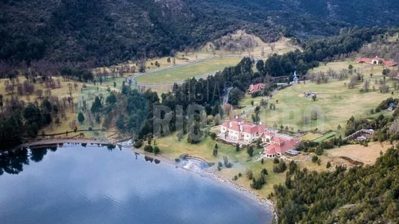 lago escondido