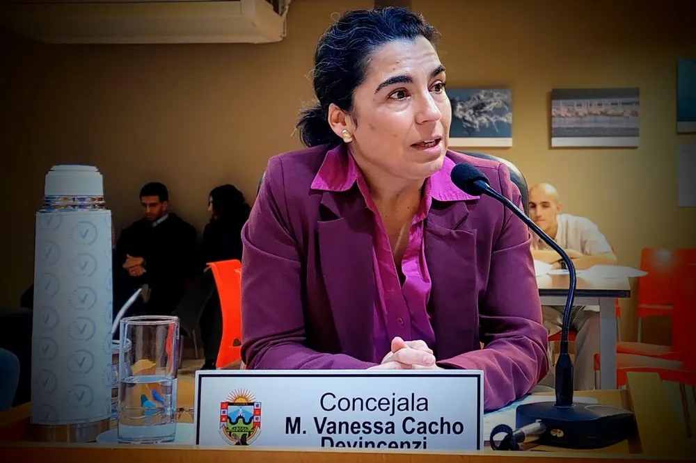 vanessa cacho devicenzi