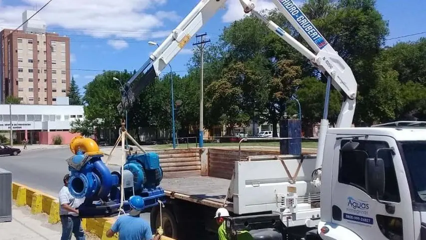 ARSA REPARA CAÑERÍAS DE AGUA EN ROCA