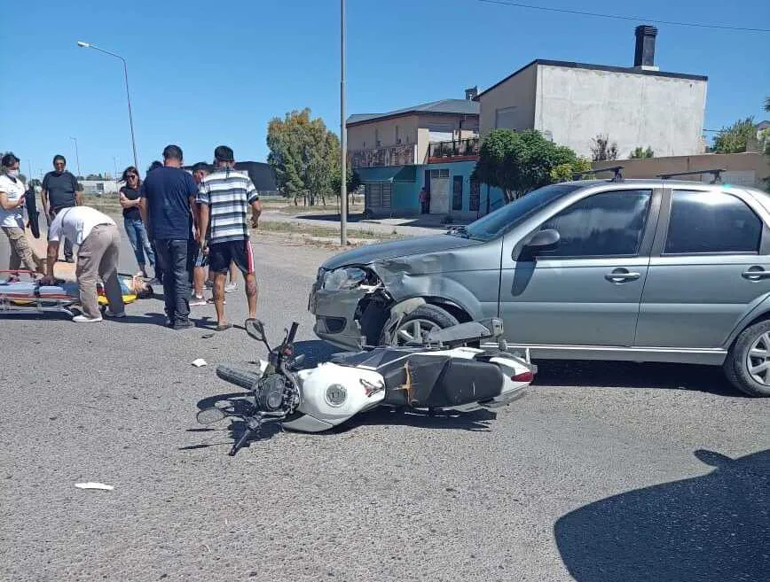 ACCIDENTE, MOTO, EX RUTA 3, BARRIO JARDIN