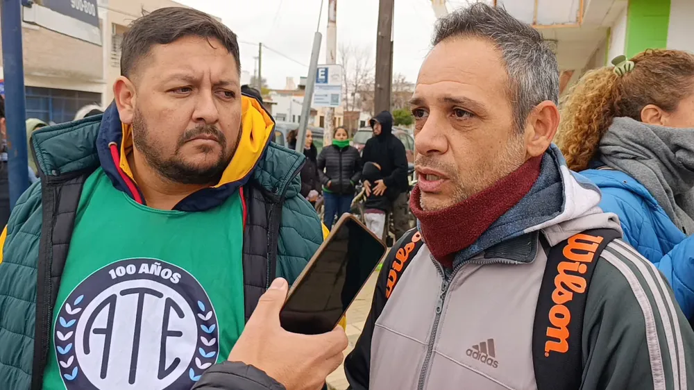 SENAF PROTESTA CAISTA DE NEHUEN Crhistian Andraca