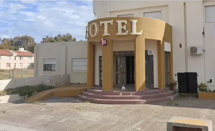 EL CONDOR HOTEL CAJERO