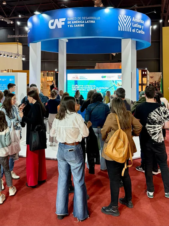 FERIA INTERNACIONAL LIBRO 3