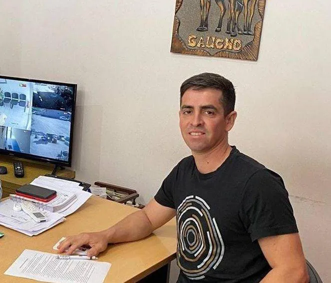 Intendente de Chichinales Lucas González
