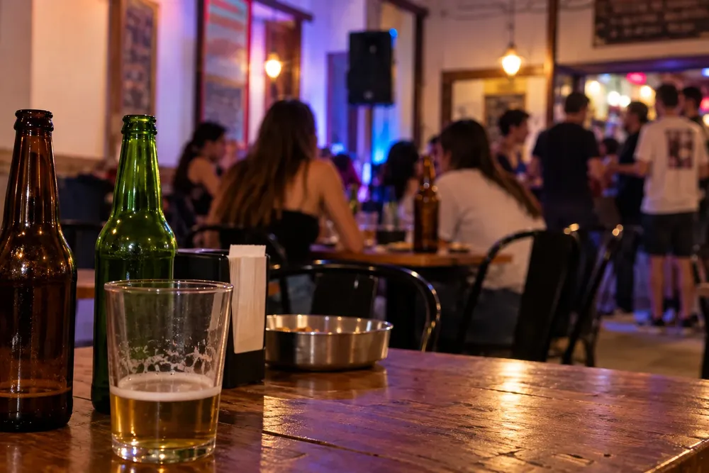 Noche de copas en la cantina