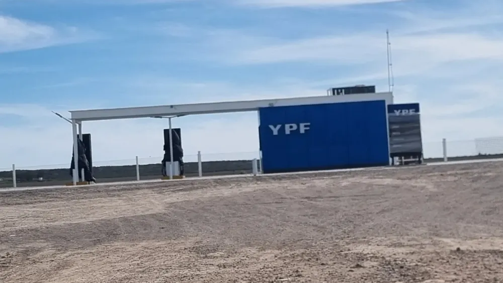 EL CONDOR, ESTACION DE SERVICIOS