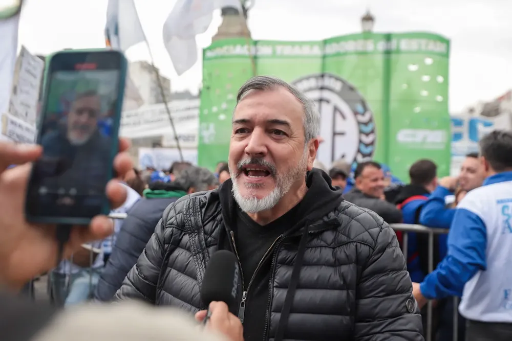 RODOLFO AGUIAR