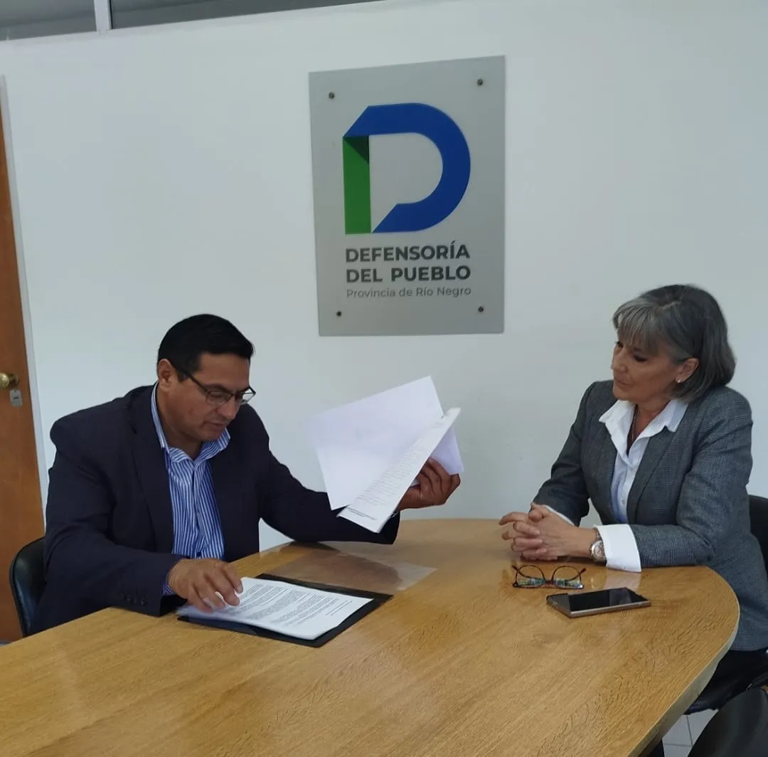 FABIAN PILQUINAO, ADRIANA SANTAGATI