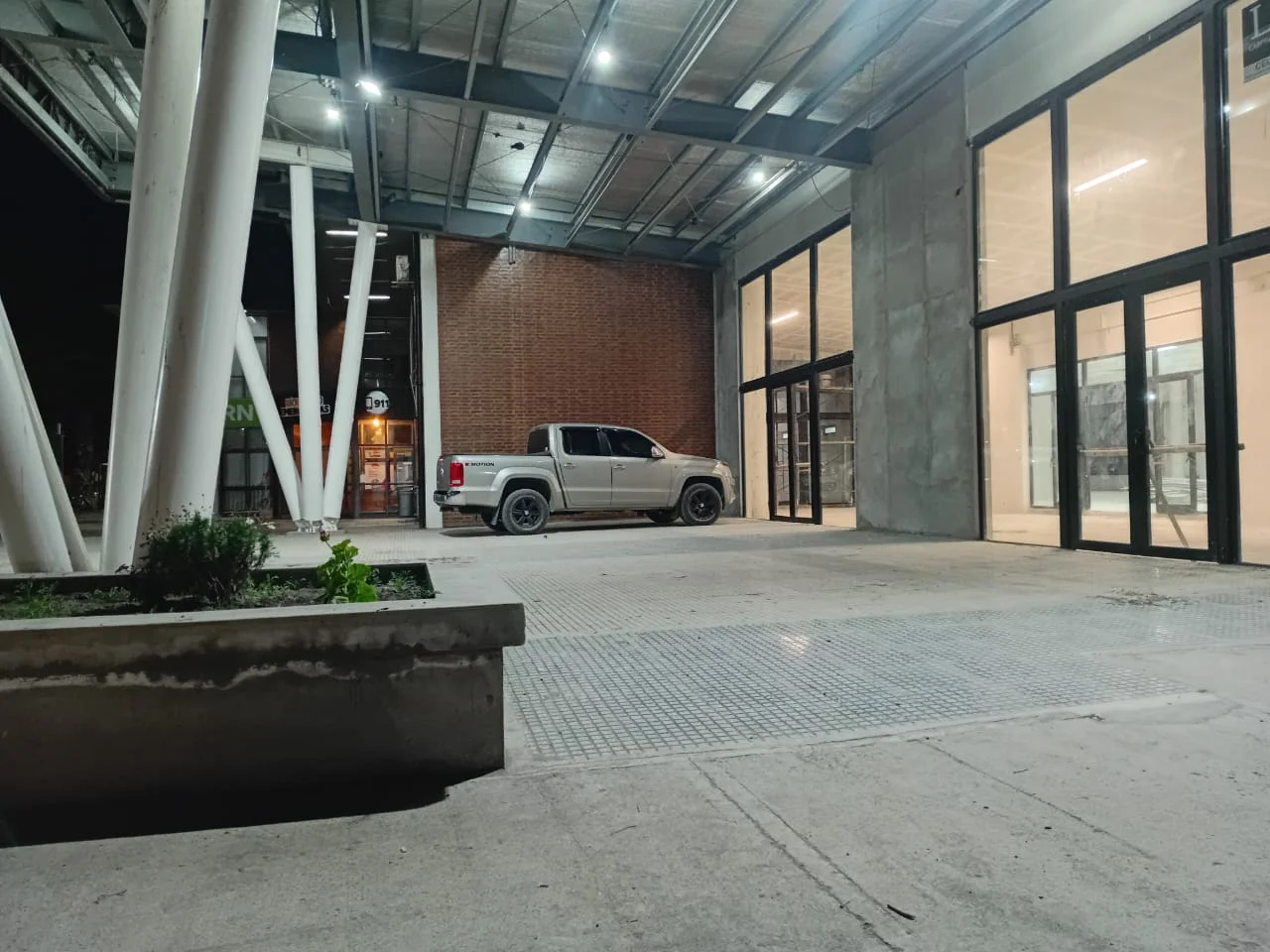 VEHICULOS EXPLANADA TERMINAL VIEDMA