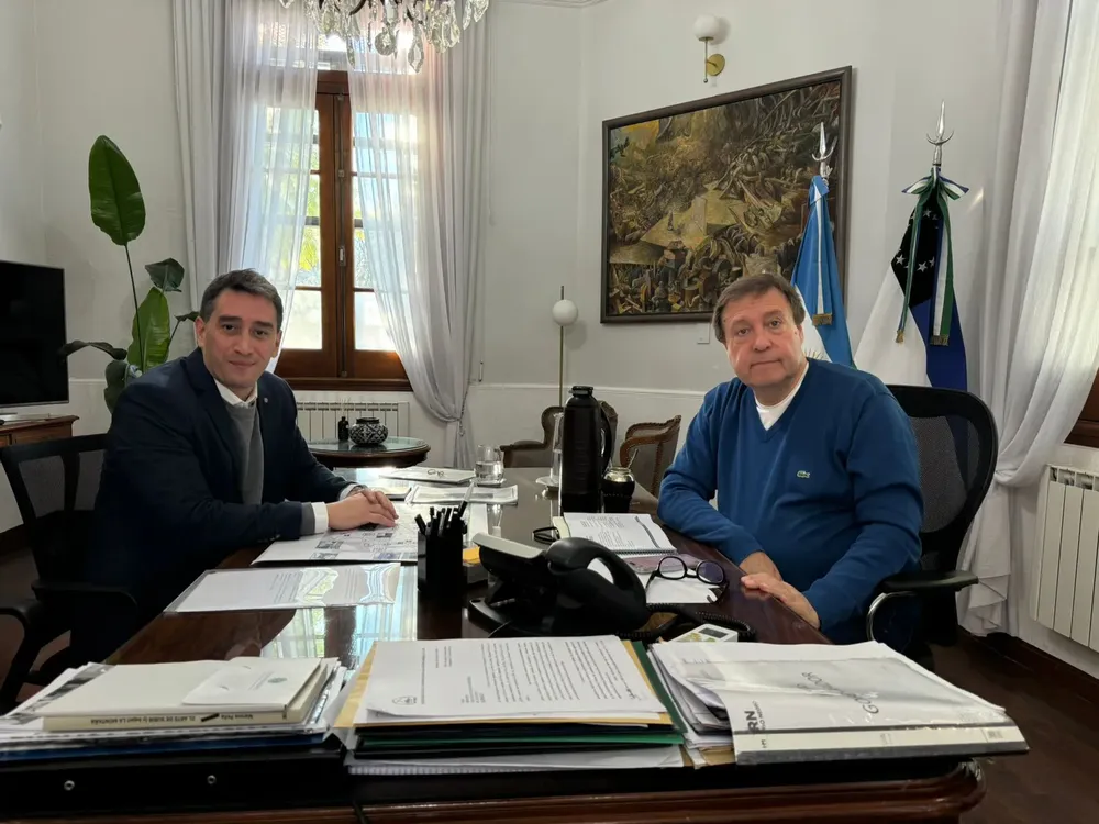 MARCOS CASTRO Y ALBERTO WERETILNECK