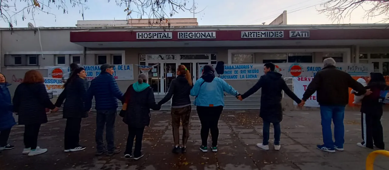 VIEDMA, HOSPITAL ZATTI, ABRAZO