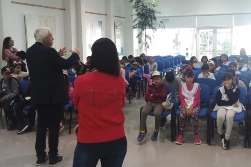 VISITA ESCUELA (1)