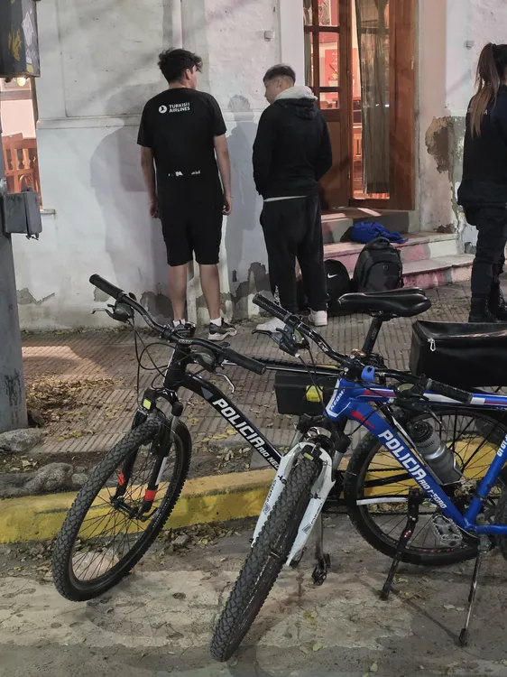 VIEDMA, DETENIDOS, MARIHUANA