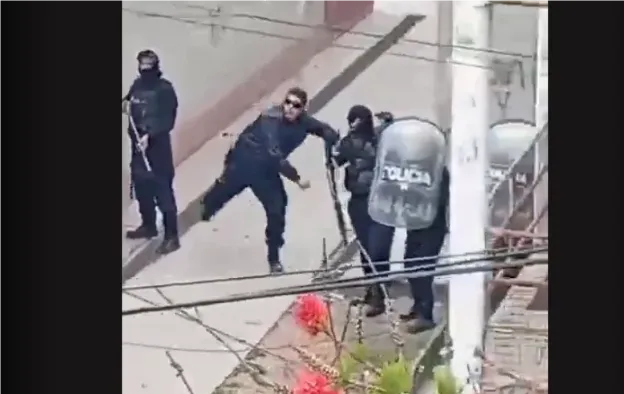 VIOLENCIA, DISPAROS Y CAOS EN EL BARRIO INALAUQUEN DE VIEDMA