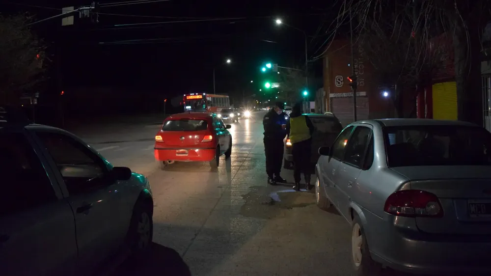 OPERATIVO POLICIAL EN VIEDMA