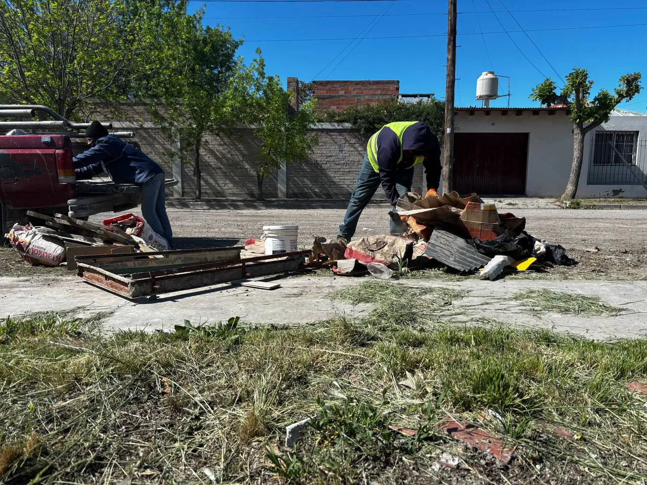 VIEDMA LIMPIA CON LA COMUNIDAD