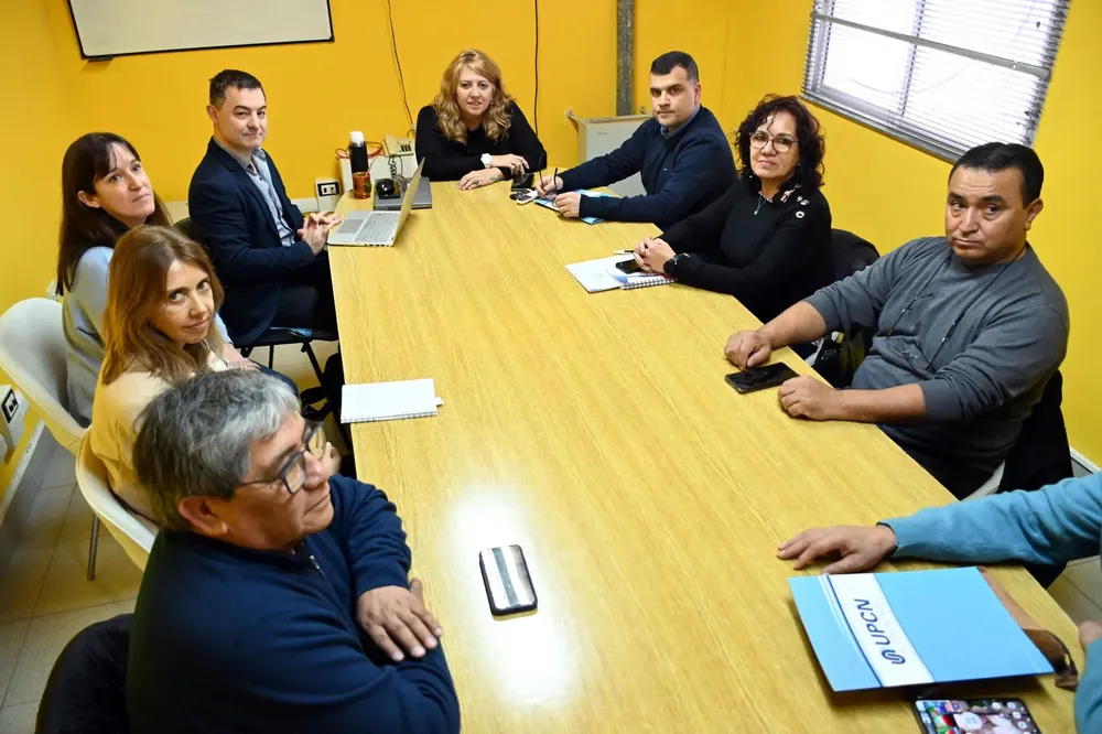 REUNIÓN DEL GOBIERNO Y UPCN POR NUEVO ESCALAFON