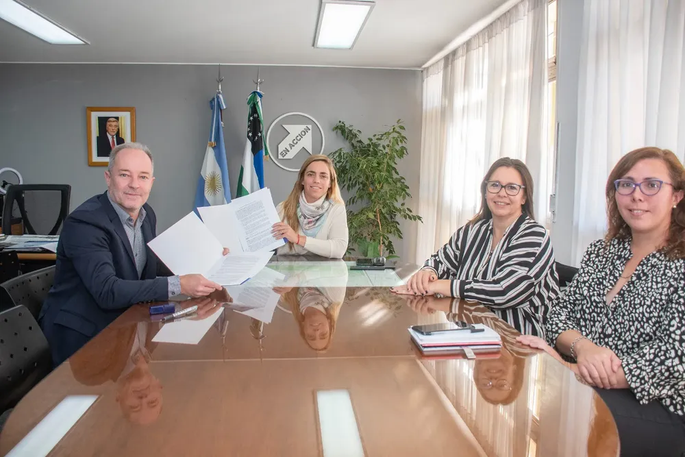 FUNDACIÓN DE ESTUDIOS PATAGÓNICOS 2