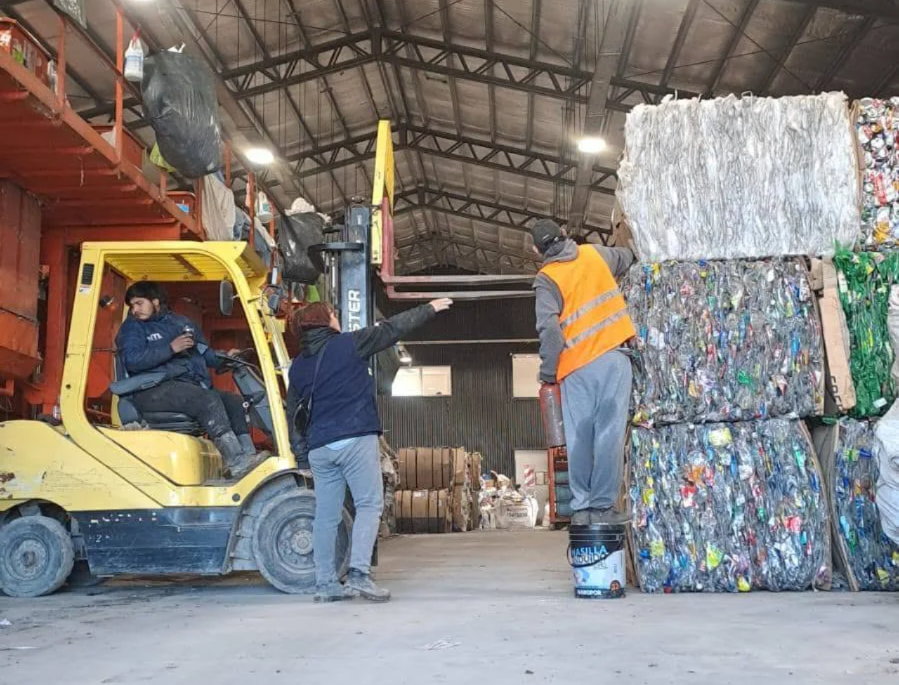 COTRANVI CARTONEROS PLASTICO