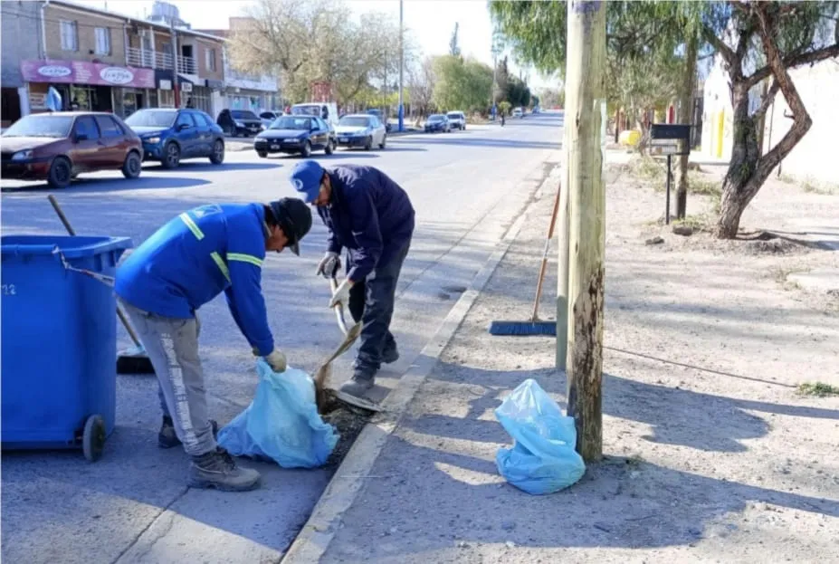 SERVICIOS PUBLICOS (4)