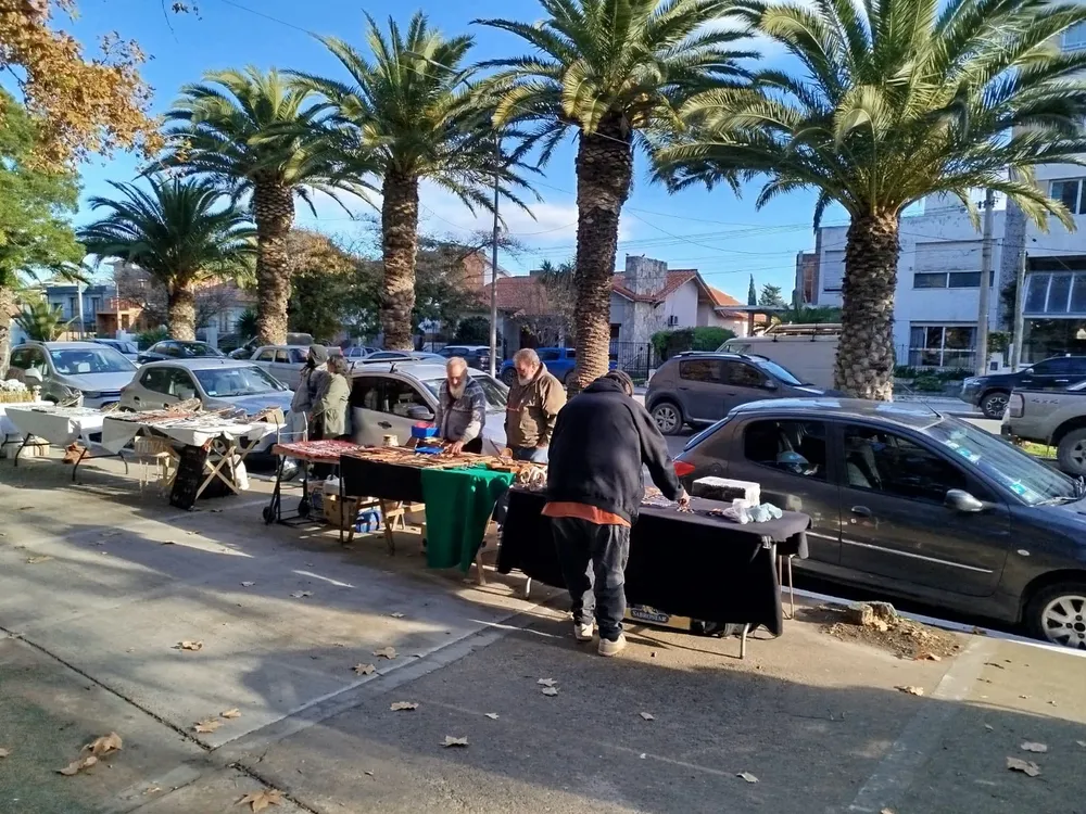 FERIA ARTESANOS PARQUE BELGRANO
