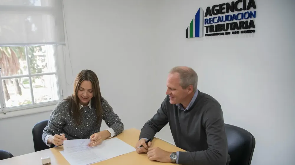 AVILEZ JUNTO A ALEJANDRO PALMIERI