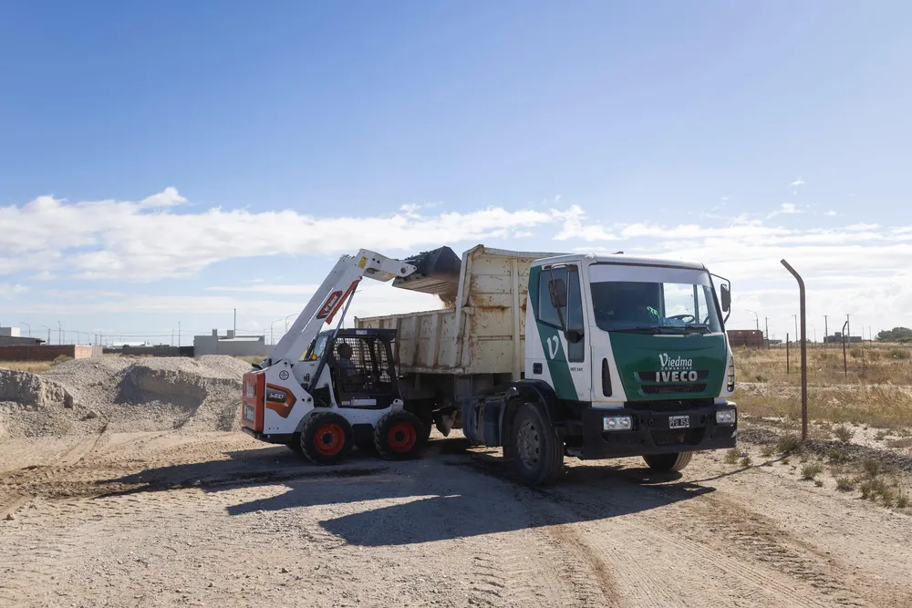 VIEDMA LIMPIA CON UNIDAD EL CONDOR