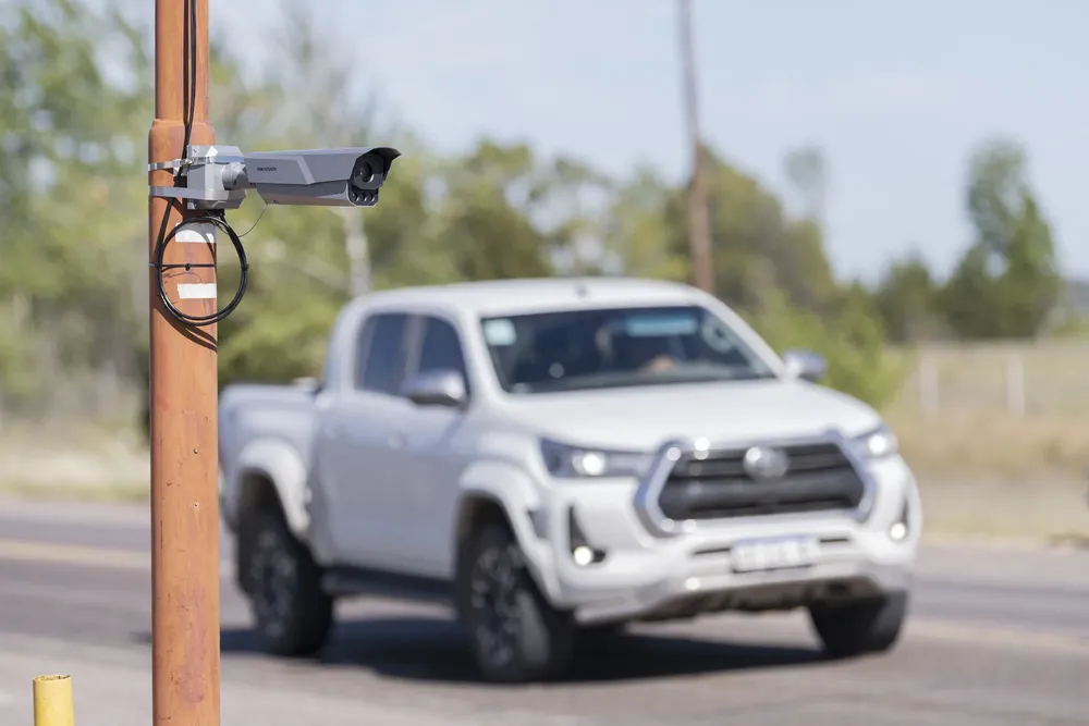 ACCESO VIEDMA RUTA 3 CAMARA