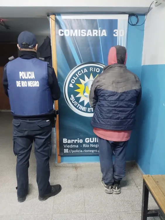 detenido comisaria 30