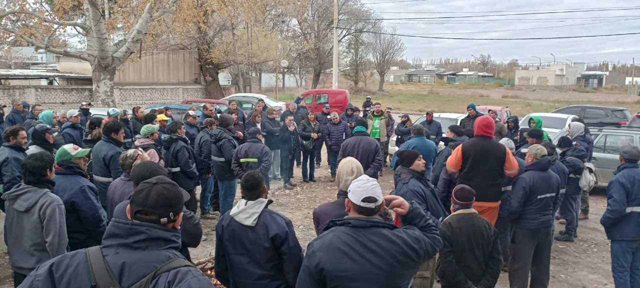 TRABAJADORES MUNICIPALES DE VILLA REGINA