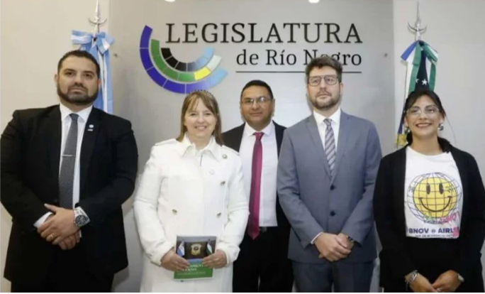 LEGISLADORES VAMOS CON TODOS