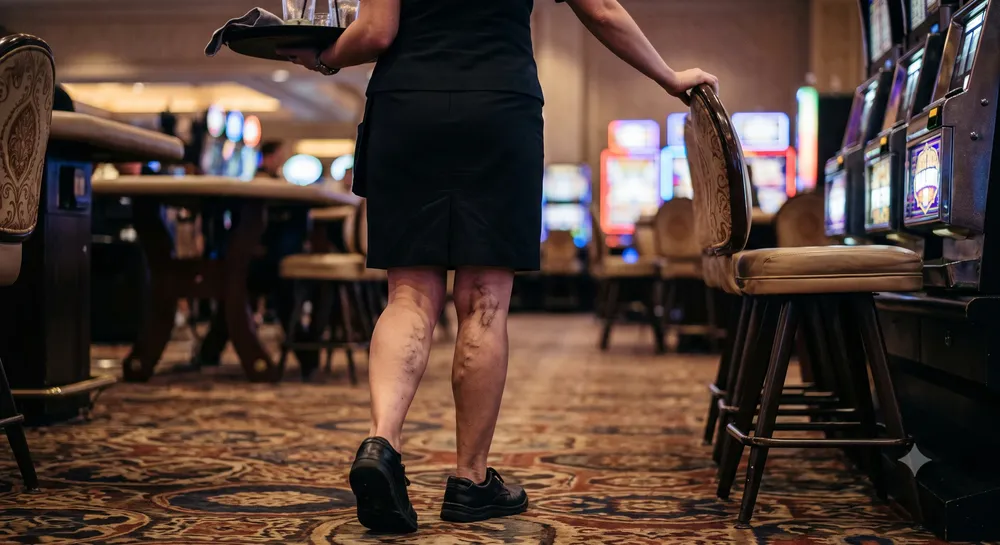 TRABAJADORA CASINO
