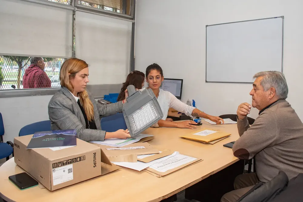 LICITACIÓN LUCES LED 2