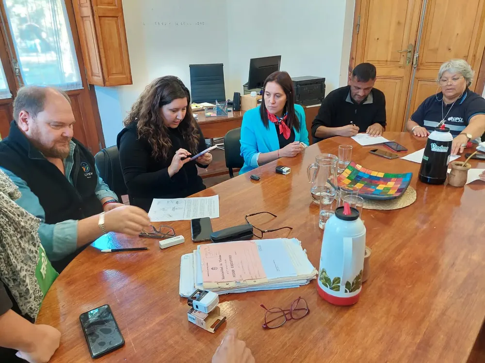 MESA DE LA FUNCIÓN PÚBLICA DE VIEDMA
