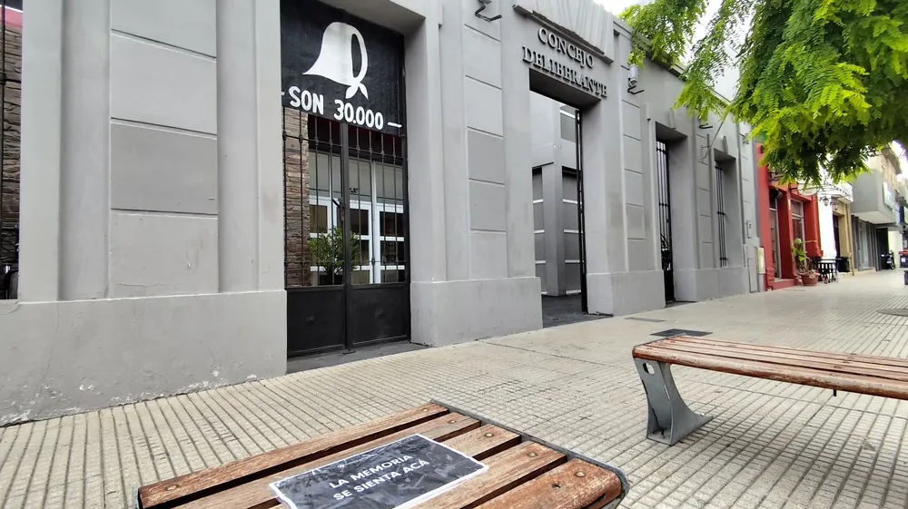 629e8402-e2d1-4264-be89-509d8358345c