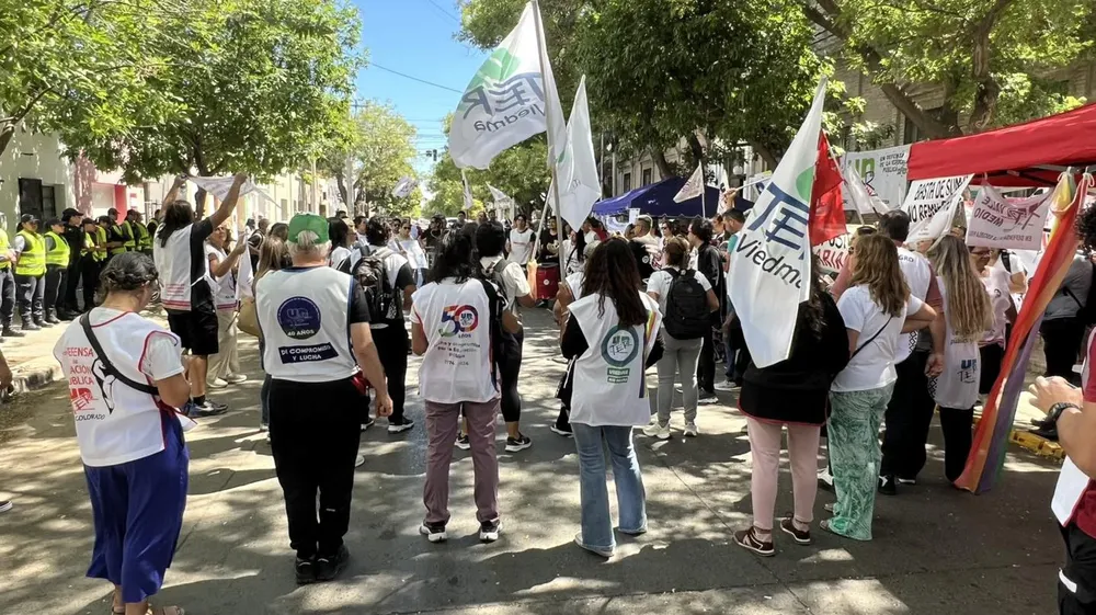 UNTER MOVILIZACION PROTESTA