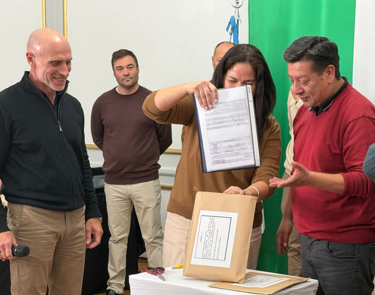 ALEJANDRO ECHARREN PEDRO BICHARA LICITACION