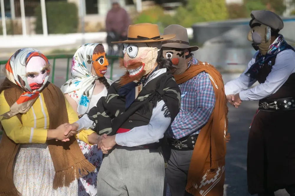 VIEDMA, ACTO, 25 DE MAYO, 2025