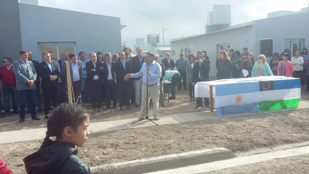 ENTREGA DE VIVIENDAS A LA COOPERATIVA SANTA CLARA DE VIEDMA