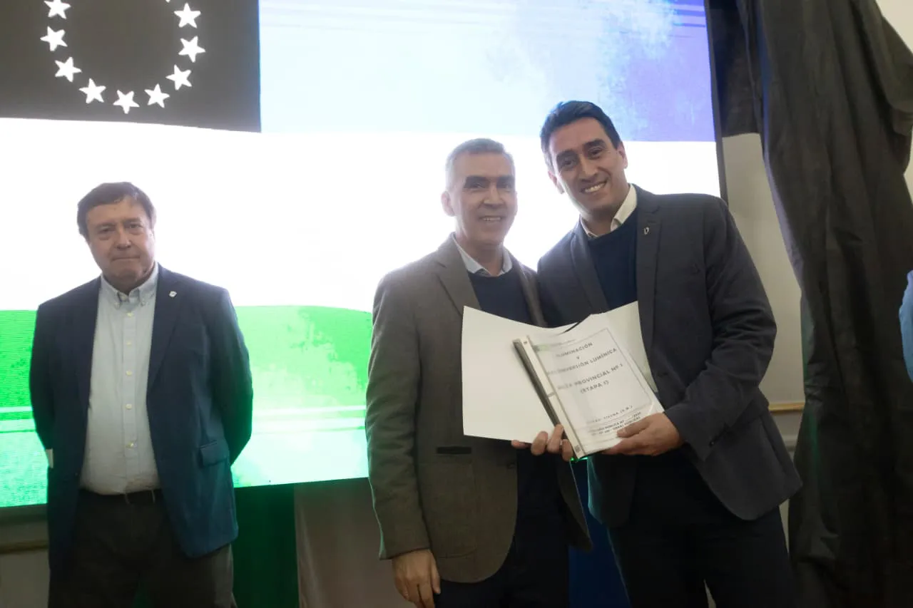 ALBERTO WERETILNECK, FACUNDO LOPEZ, MARCOS CASTRO