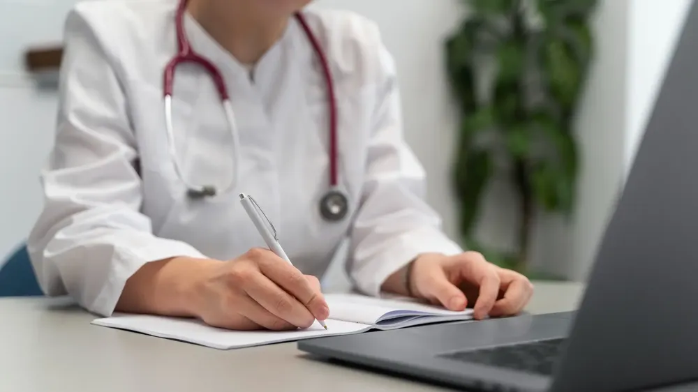 MEDICO, DOCTOR
