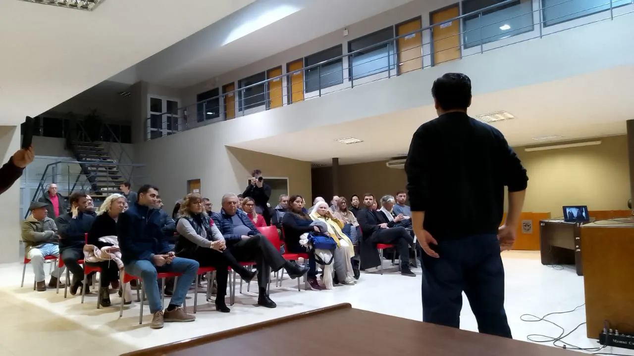 1ce240b5-907c-438e-8159-479ae5e60c1b