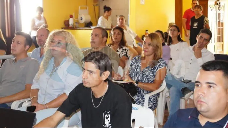 legisladores tren del valle