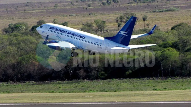 aerolineas argentinas avión vuelo despegue